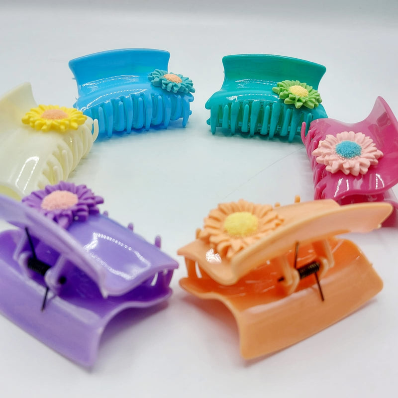 Baba Boota Hair Claws & Clips Plastic Hair Clips With Flower Design